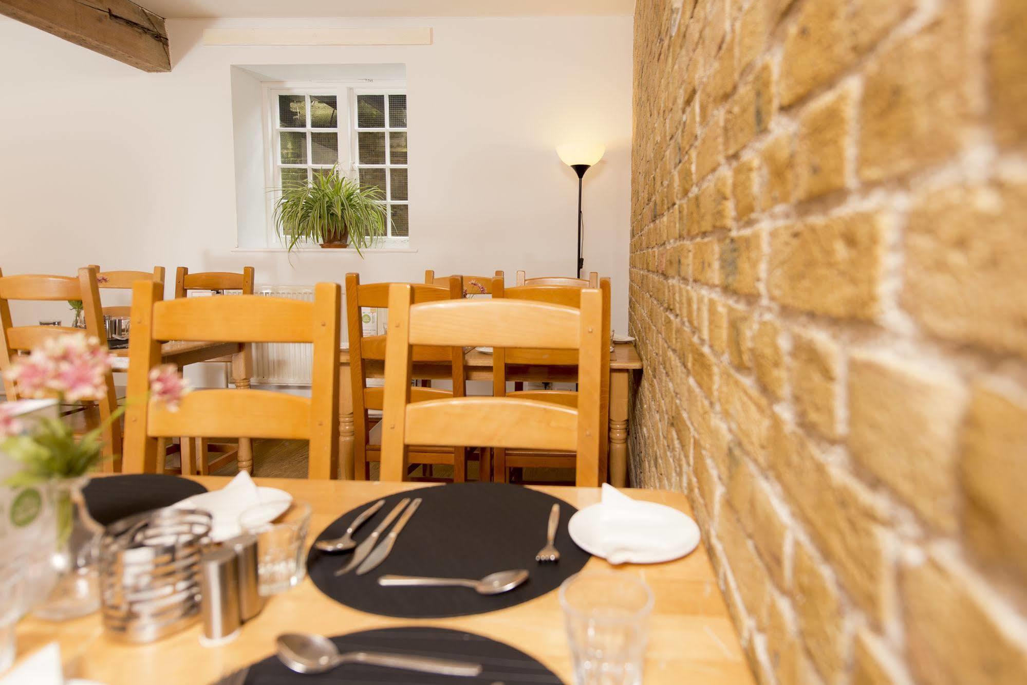 A Pousada Yha Medway Gillingham  Exterior foto